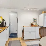 Dufa - 200m To The Fjord By Interhome Nyaraló